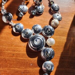 Source Unknown Silver and Pearl Necklace Set